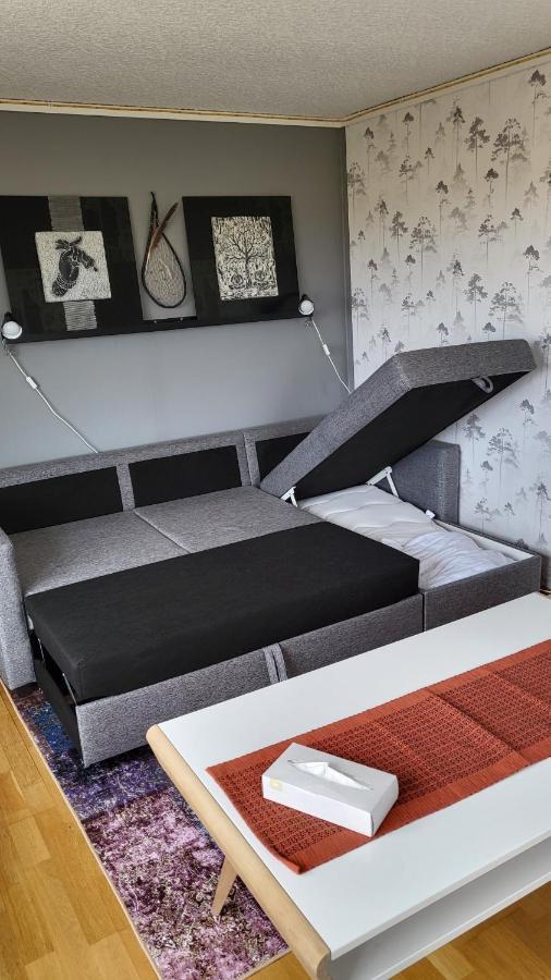 Tanten I Tumbo Hus Pa Landet Med Utsikt Kvicksund Kültér fotó